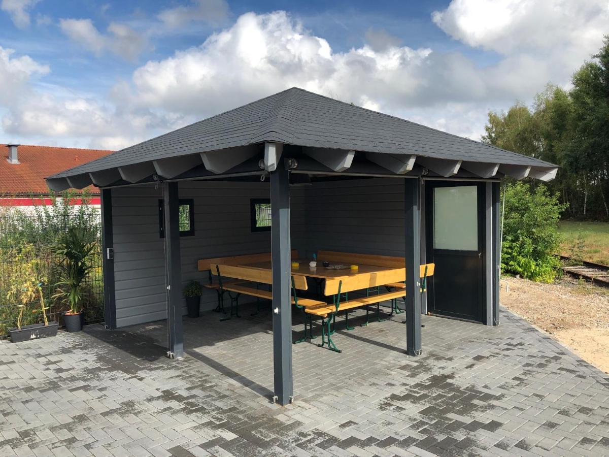 Gaestehaus Strauss Rodgau Exterior foto